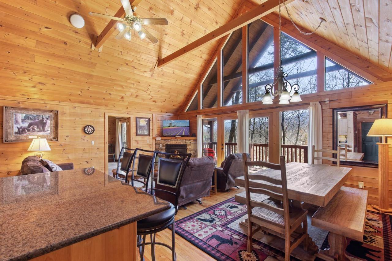 Above The Clouds, 4 Bedrooms, Pool Access, Private, Gaming, Sleeps 16 Gatlinburg Buitenkant foto