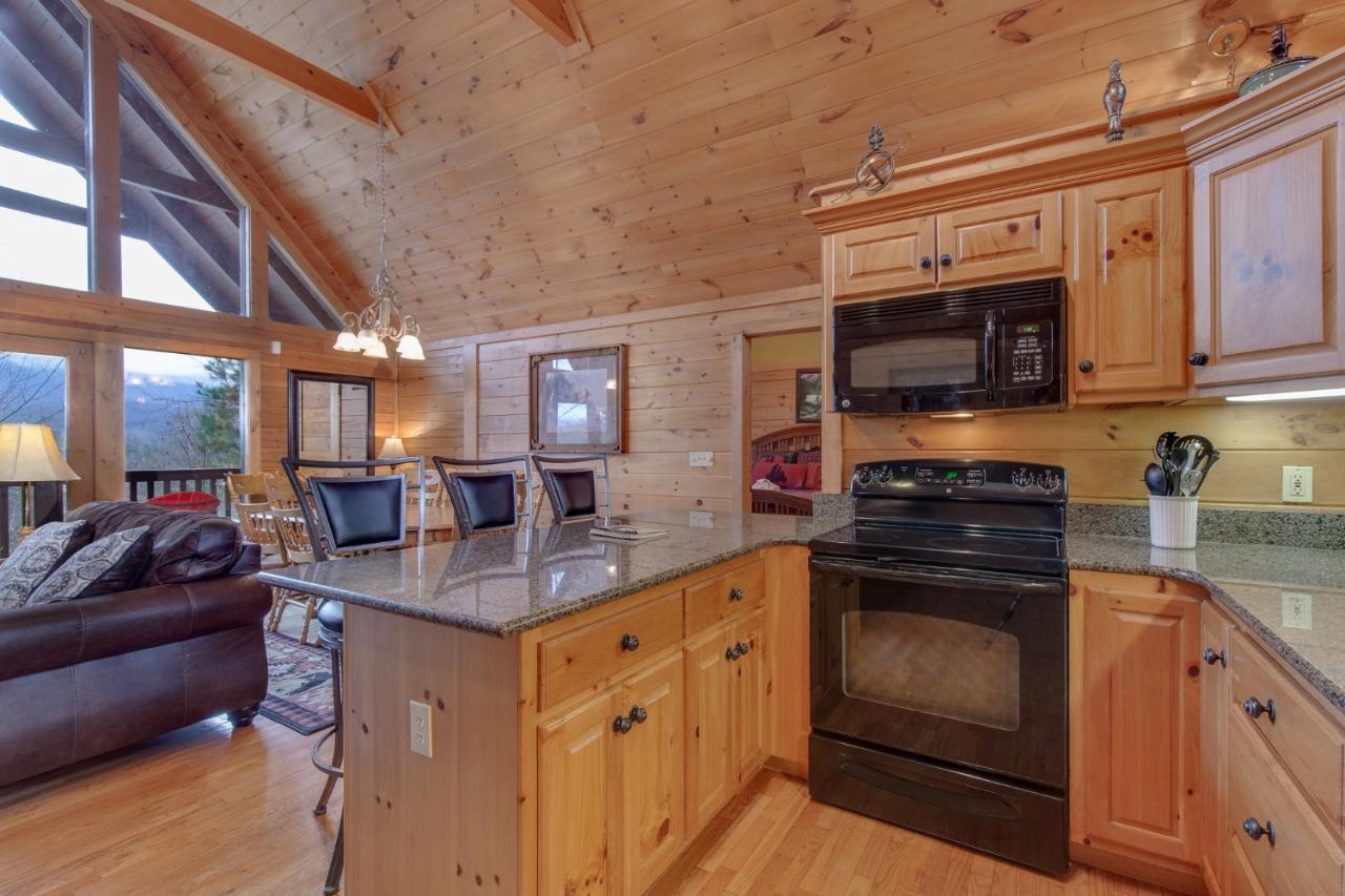 Above The Clouds, 4 Bedrooms, Pool Access, Private, Gaming, Sleeps 16 Gatlinburg Buitenkant foto