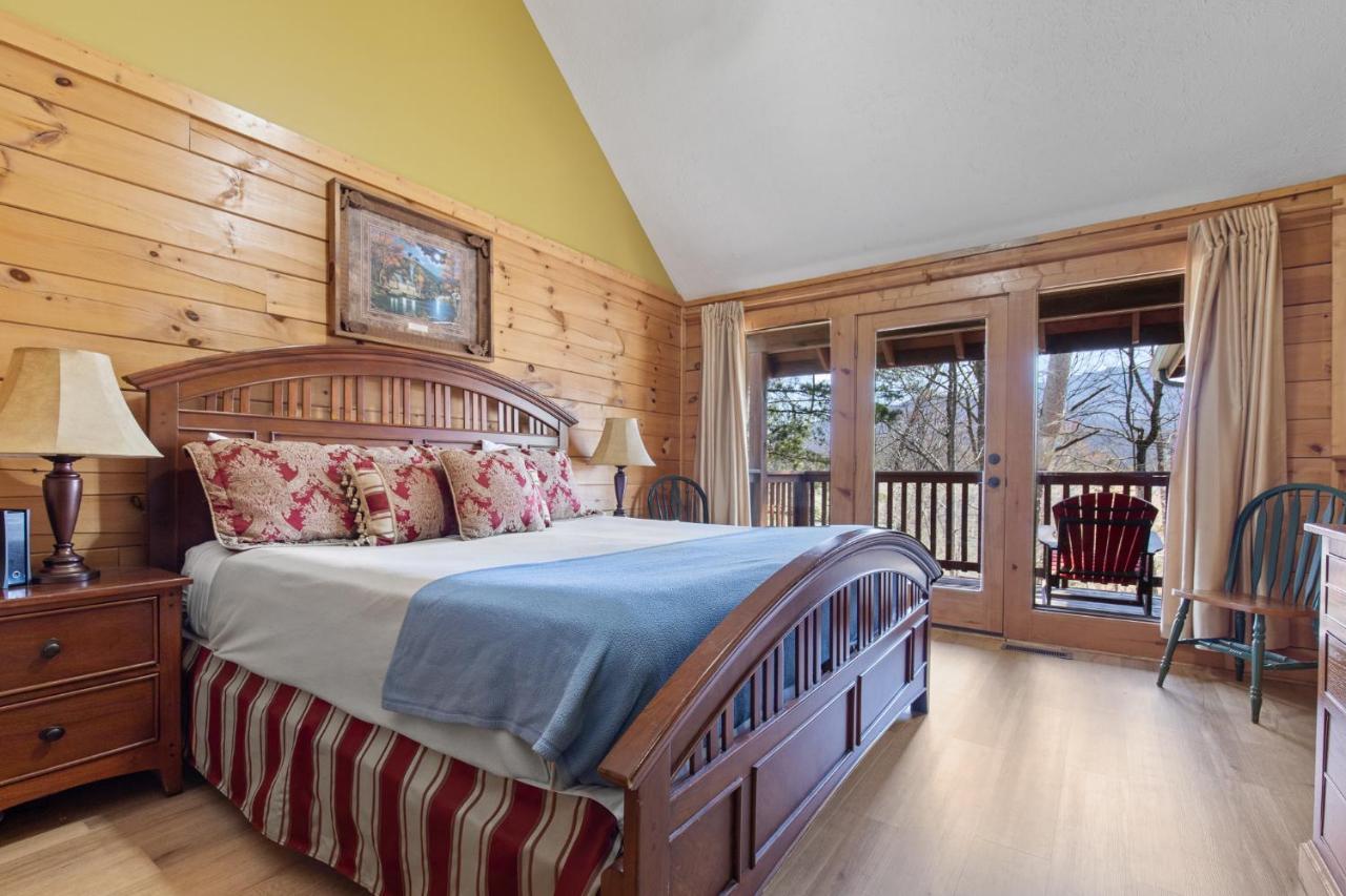 Above The Clouds, 4 Bedrooms, Pool Access, Private, Gaming, Sleeps 16 Gatlinburg Buitenkant foto