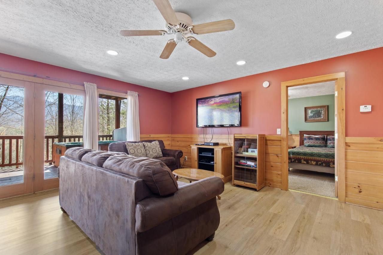 Above The Clouds, 4 Bedrooms, Pool Access, Private, Gaming, Sleeps 16 Gatlinburg Buitenkant foto