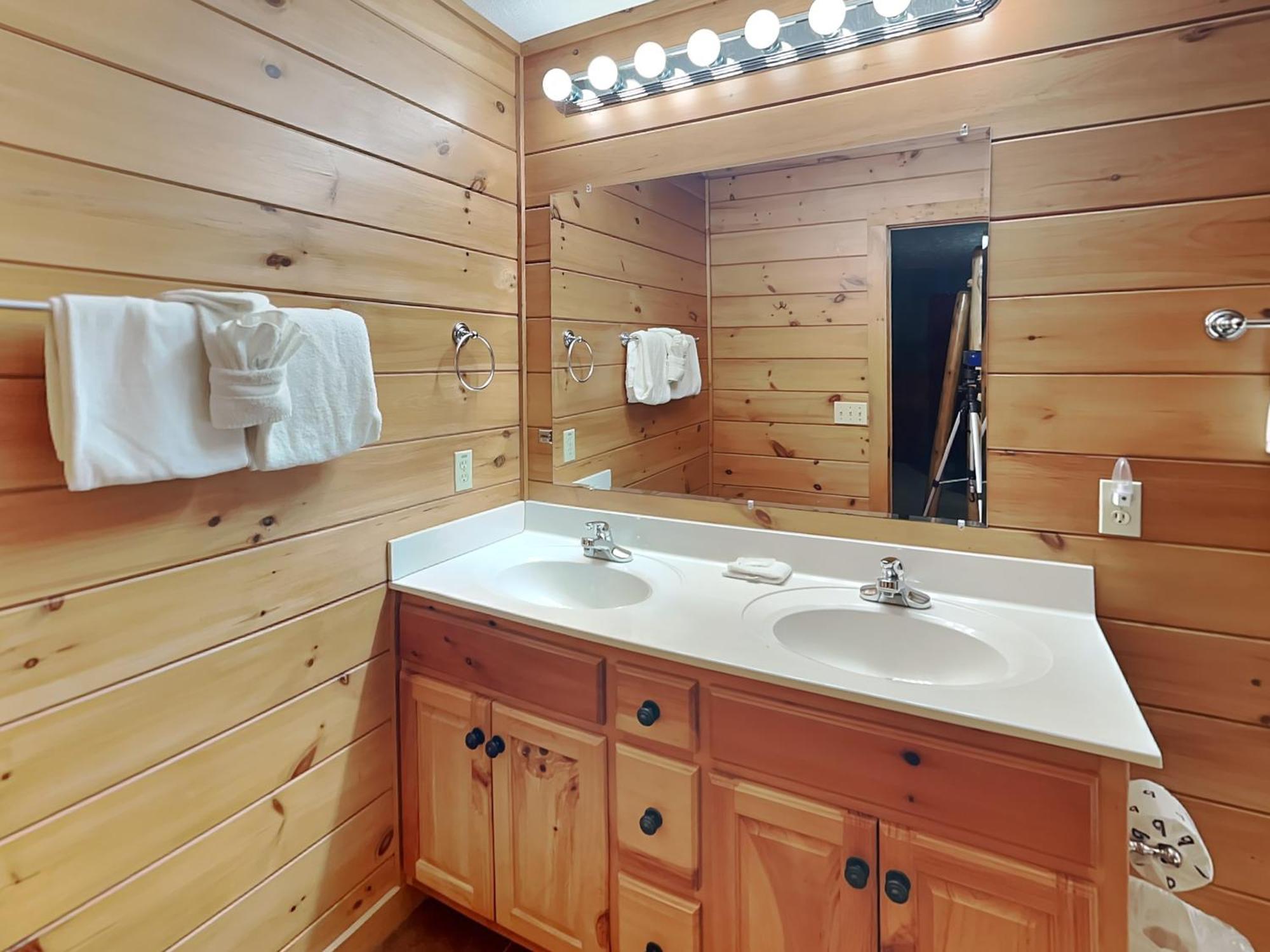 Above The Clouds, 4 Bedrooms, Pool Access, Private, Gaming, Sleeps 16 Gatlinburg Buitenkant foto